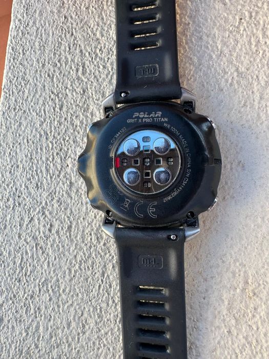 Часы Polar Grit X Pro