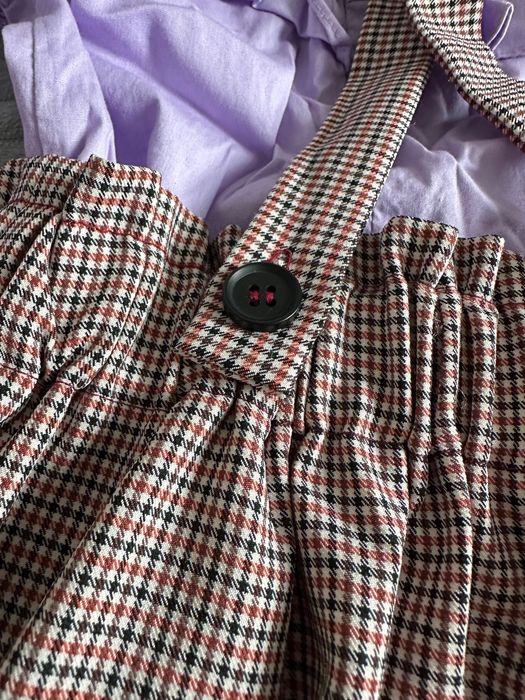 Шкільна форма для дівчинки