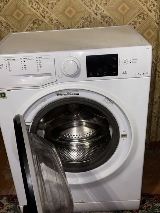 Стиральная машина Hotpoint Ariston 6kg компакт ,