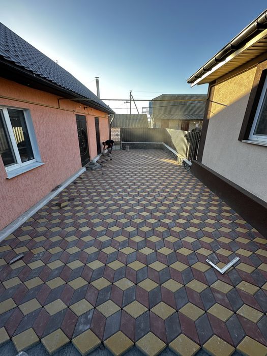 Тротуарна плитка продаж-встановленя