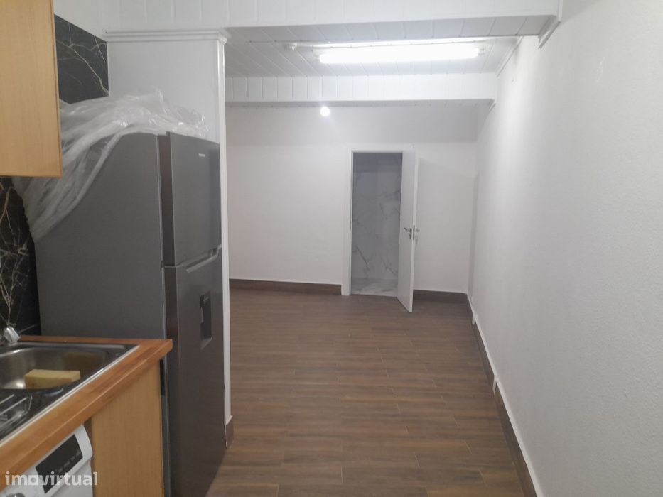 Apartamento Totalmente Remodelado e Equipado