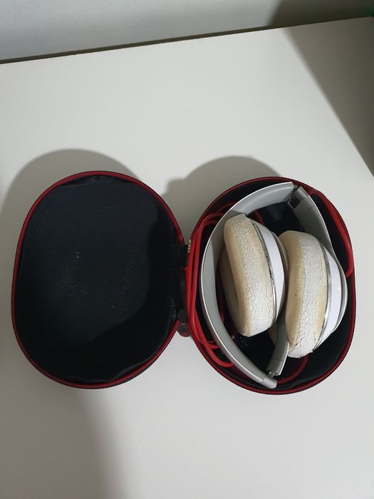 Beats By Dre + Case64343231743235121