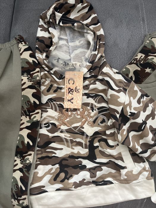 Nowy dres 4 latka plus bezrekawnik