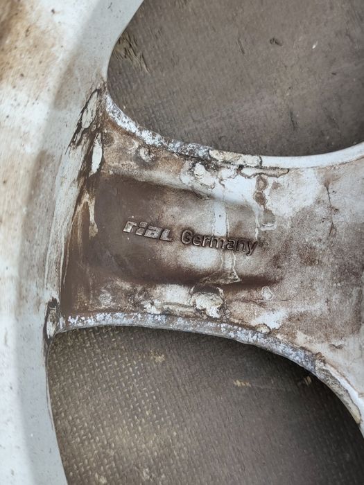 4x felgi aluminiowe 16" Rial do Volkswagen/Audi