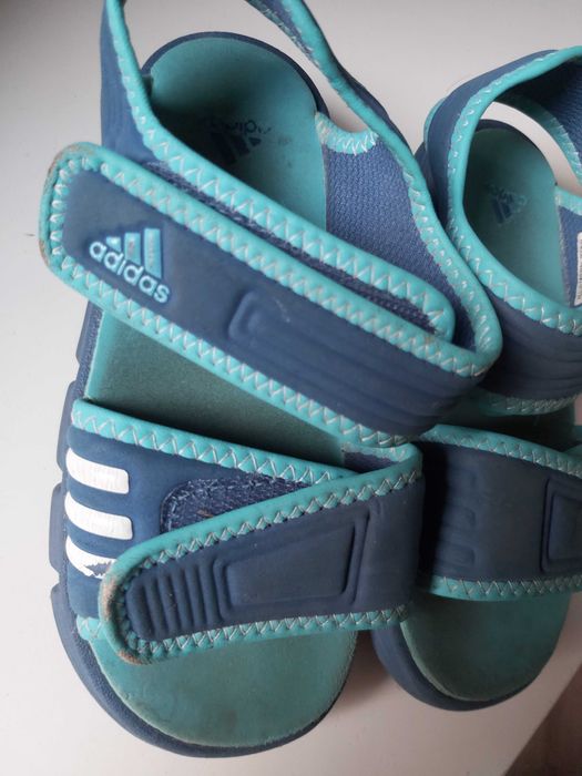 Adidas super sandałki 27