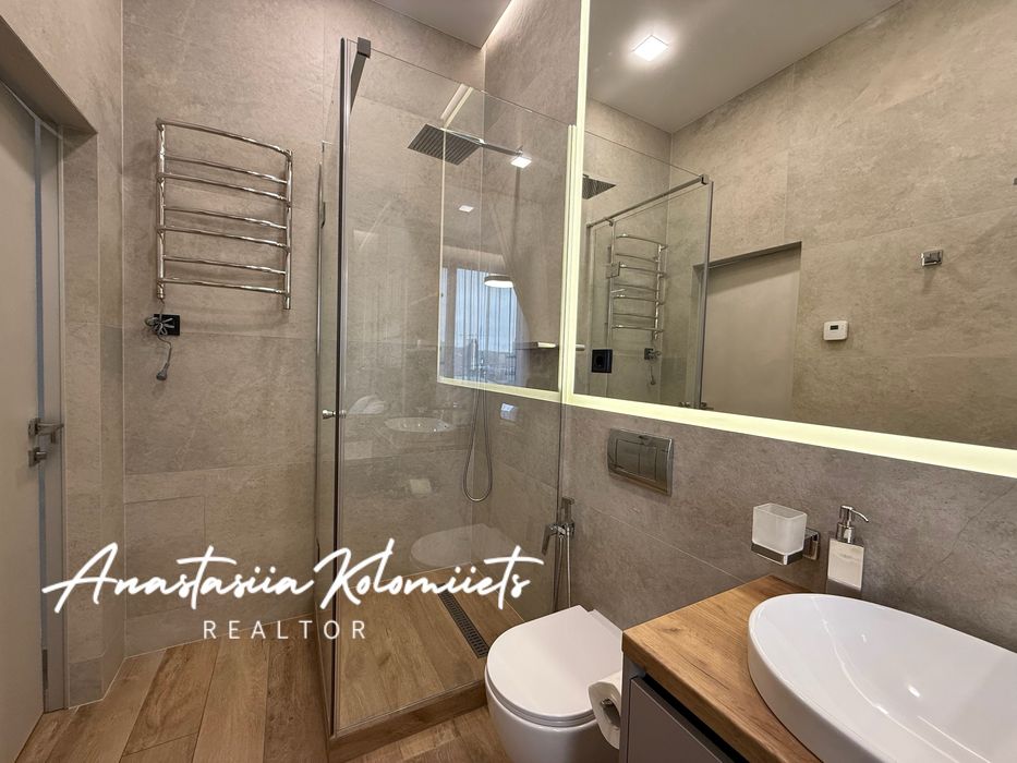 Сдам 2 к квартиру ЖК Моцарт, центр, генератор - лифт, отопление.