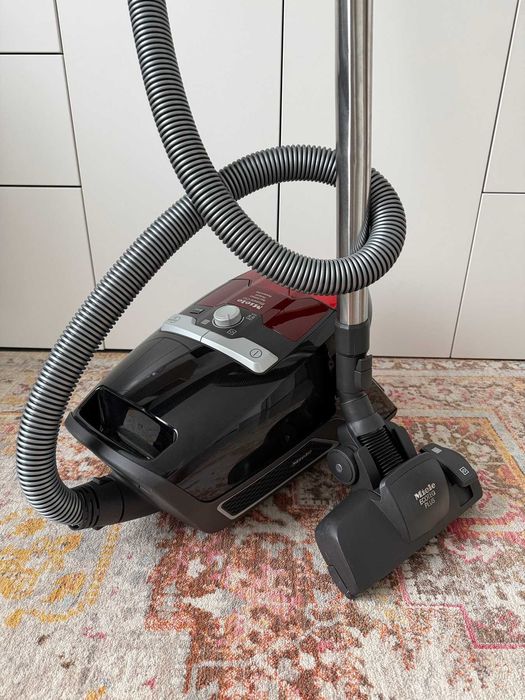 Пилосос Miele SKRF3 Blizzard CX1
