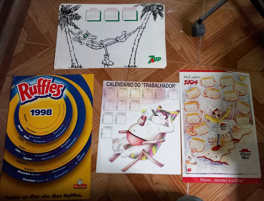 Posters e catalogos antigos