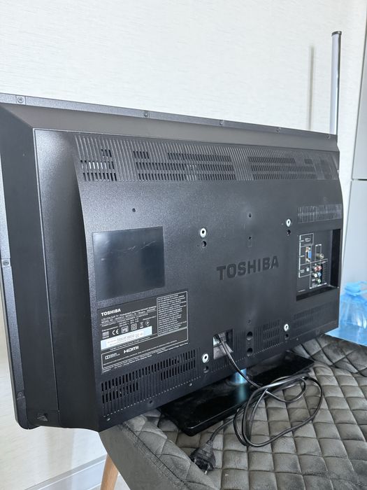 Телевізор Toshiba Модель: 32E2533D