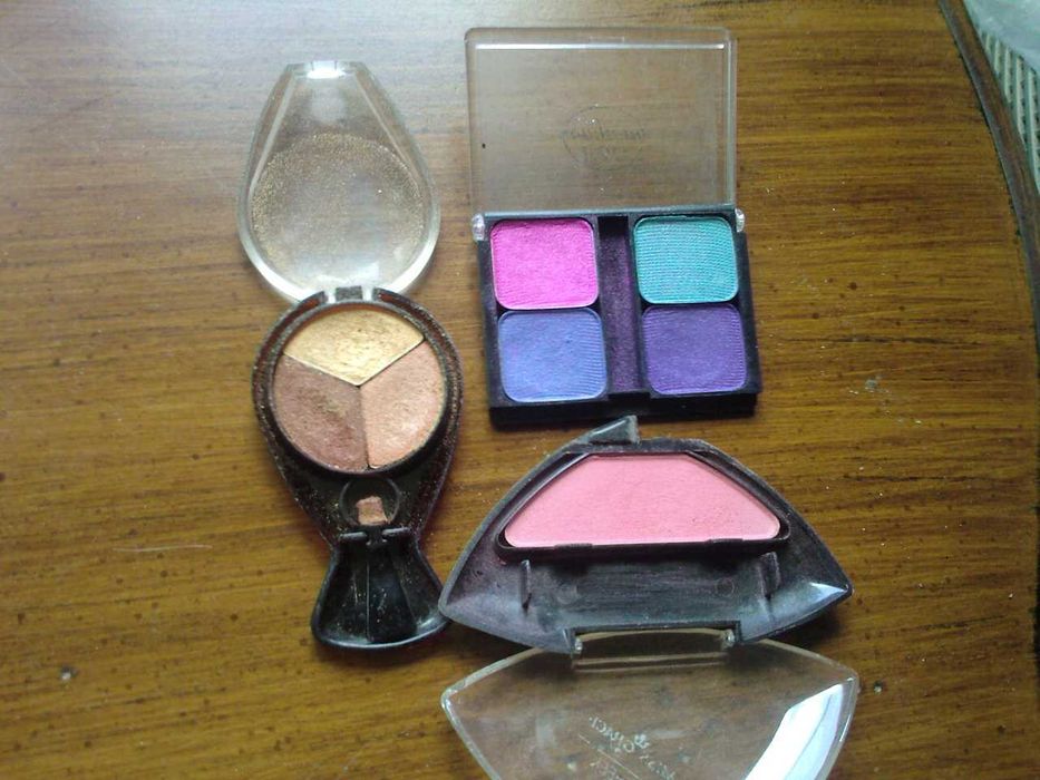 Компактные Тени для век, румяна, карандаши, новые и б/у, недорого