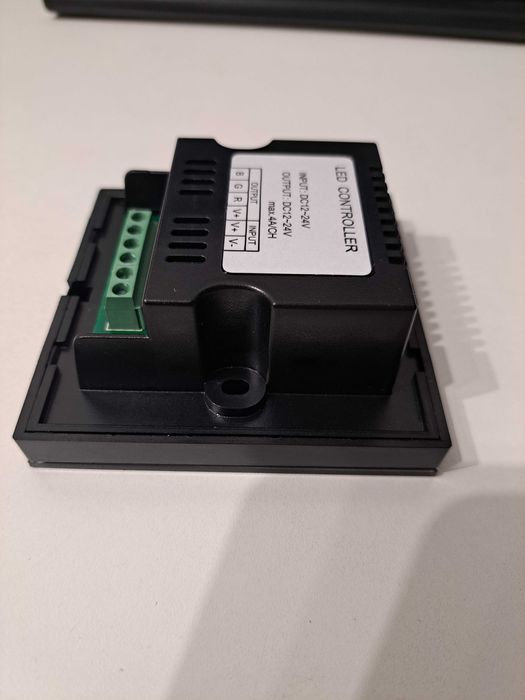Sterownik RGB dotykowy panel naścienny black czarny 12A 12-24 V