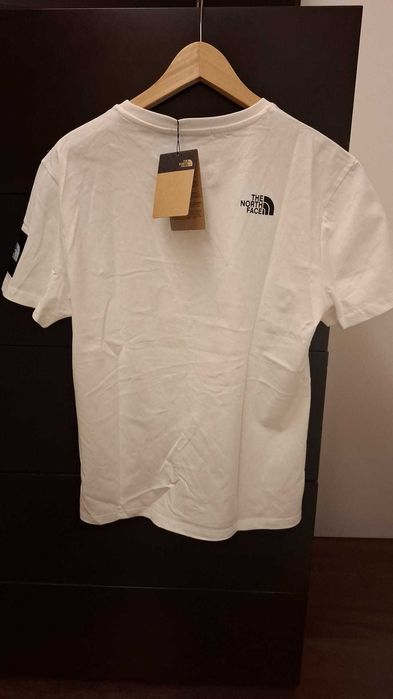 T-shirt North Face tshirt nova