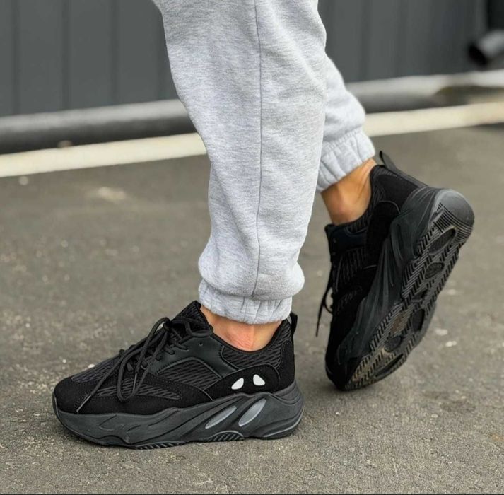 Жіночі кросівки натуральна шкіра