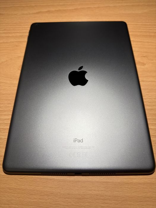 Apple iPad 10.2" (9 Gen) Space Gray