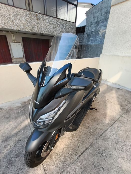 Honda Forza 125