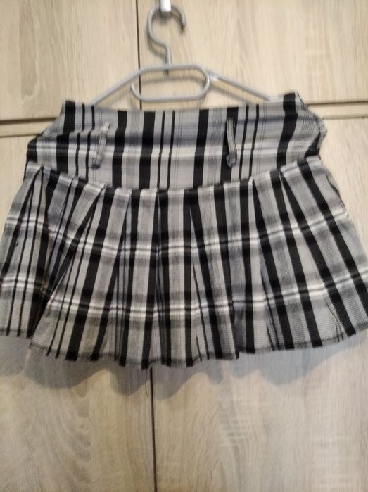 Spódniczka rozmiar 128-134