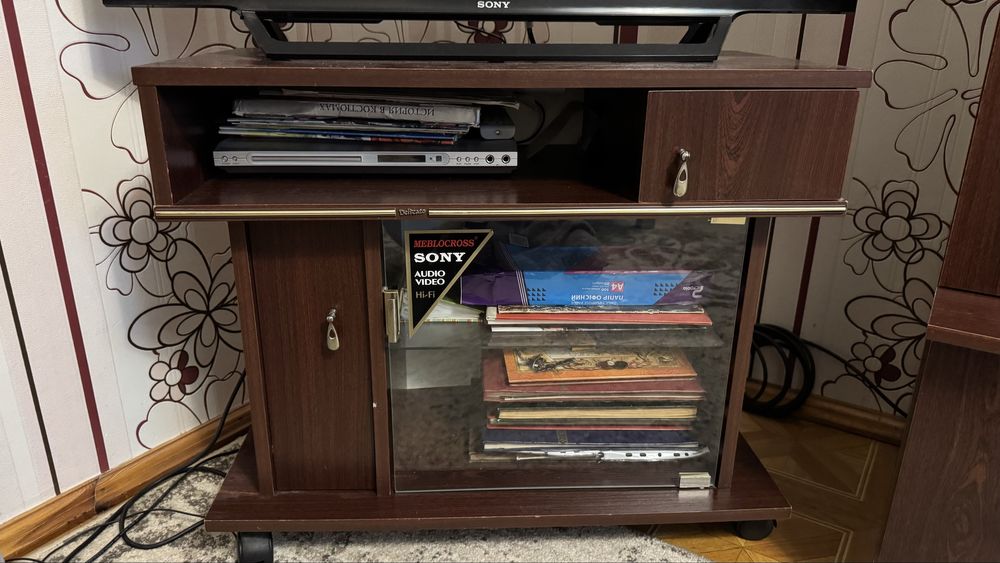 Стінка в зал/ меблі для залу/ шафа