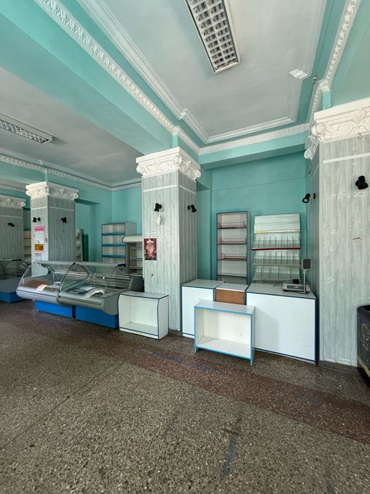 Комерційне приміщення, 1 поверх+підвал, центр/фасад, окремий вхід.