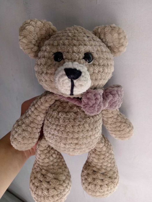 Ведмедик ручної роботи.