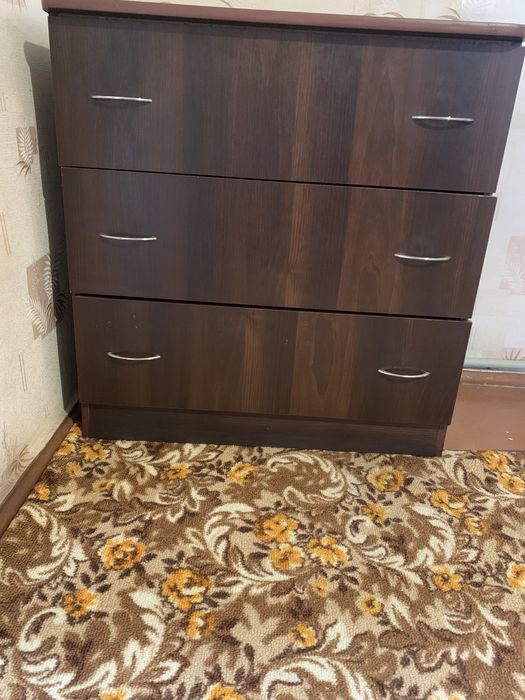 Комод б/у без явних недоліків