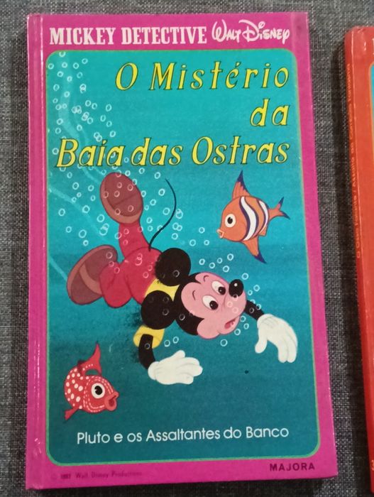 Livros  diversos, colecionaveis ( Mickey Detective,etc..)