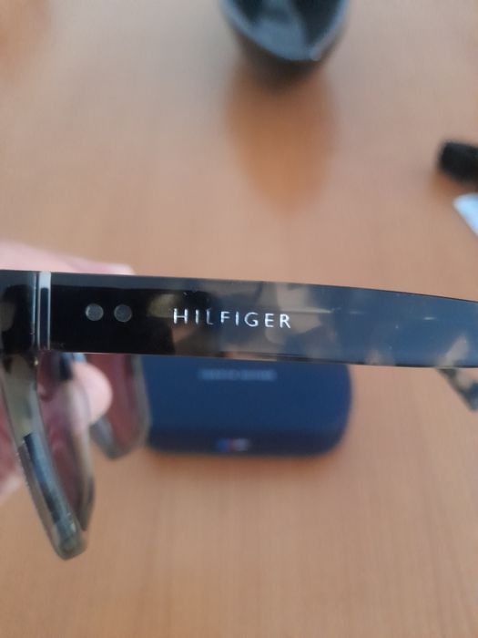 Oculos novos comprados em oculista.