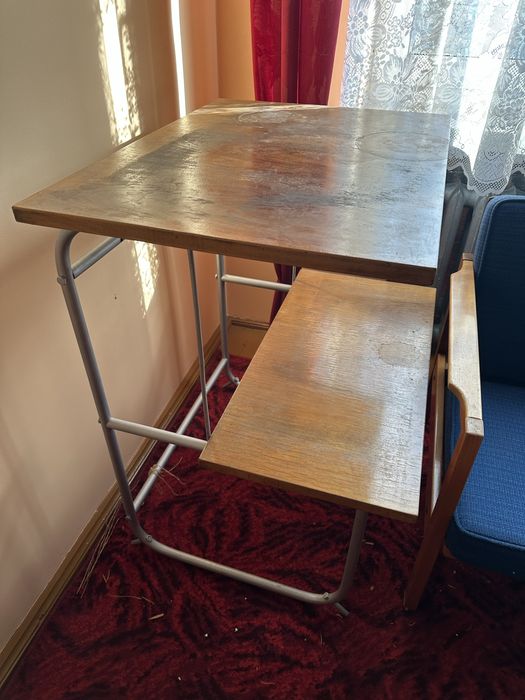 Duzy stolik PRL porządny