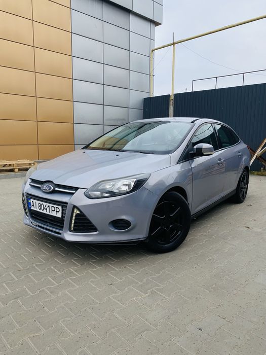 Продаю Ford focus 2013 год