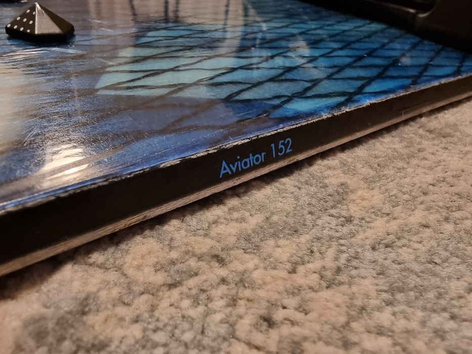 Prancha Jones Aviator 152 snowboard