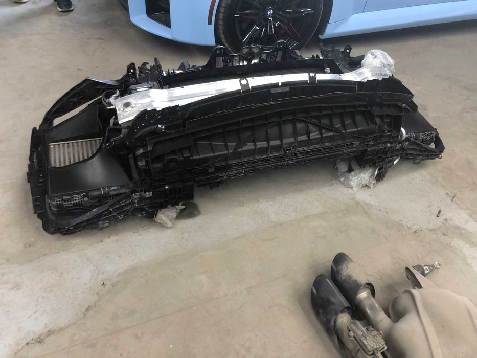 Панель комплектна радіатор вентилятор Porsche Macan GTS Turbo