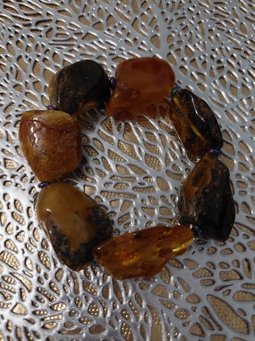 Bransoletka z bryłek bursztynowych