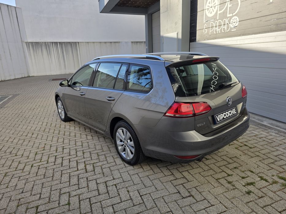 Carrinha VW Golf Variant Highline 1.6TDI 105CV- Imaculada