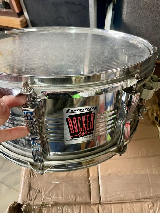 Bateria Ludwig completa com pratos Sabian e Paiste