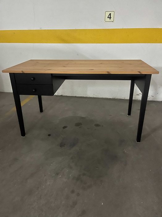 Mesa Escritório com Gavetas