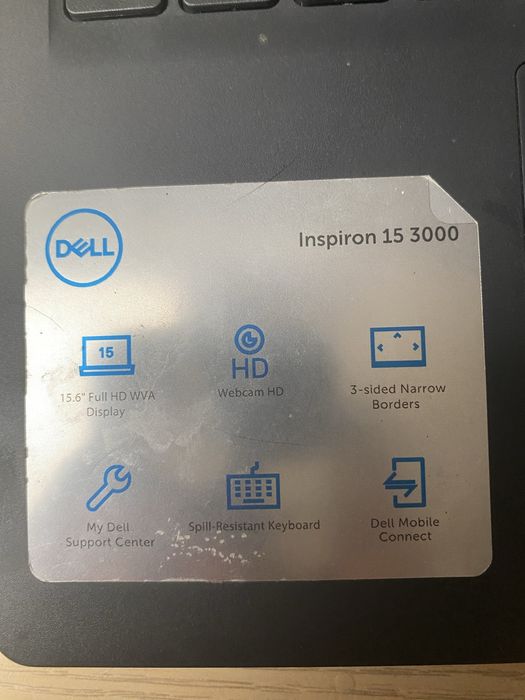 Laptop Dell Inspiron 15 3000
