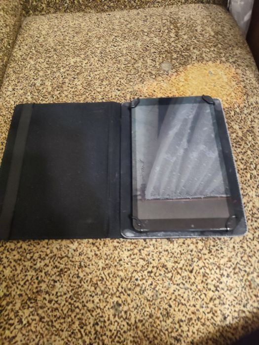 Планшет RoverPad Sky Expert Q10 3G