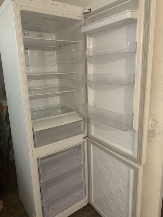 Холодильник samsung