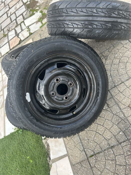 Jantes com Pneus R.13