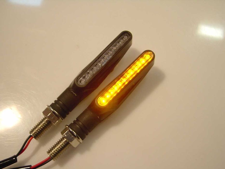 Piscas LED para mota