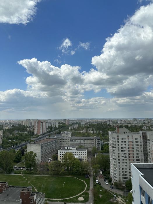 Большая Однокомнатная Квартира 52м2 без ремонта Святошинский район!