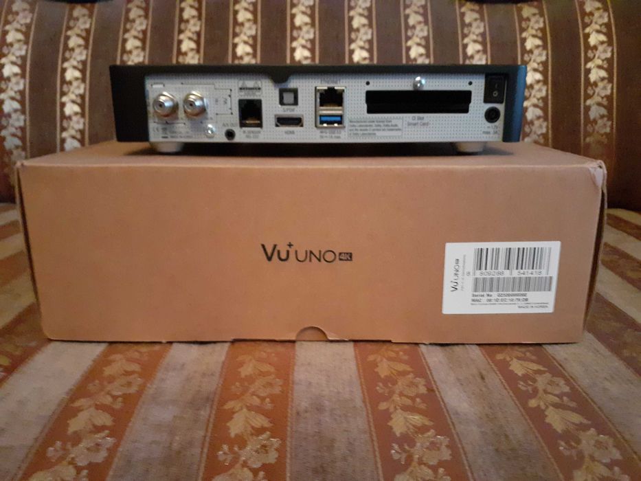 Dekoder Vu+ Uno 4K UHD FBC Dual DVB-S2X v2.0 Enigma E2 (Stan Jak Nowy)