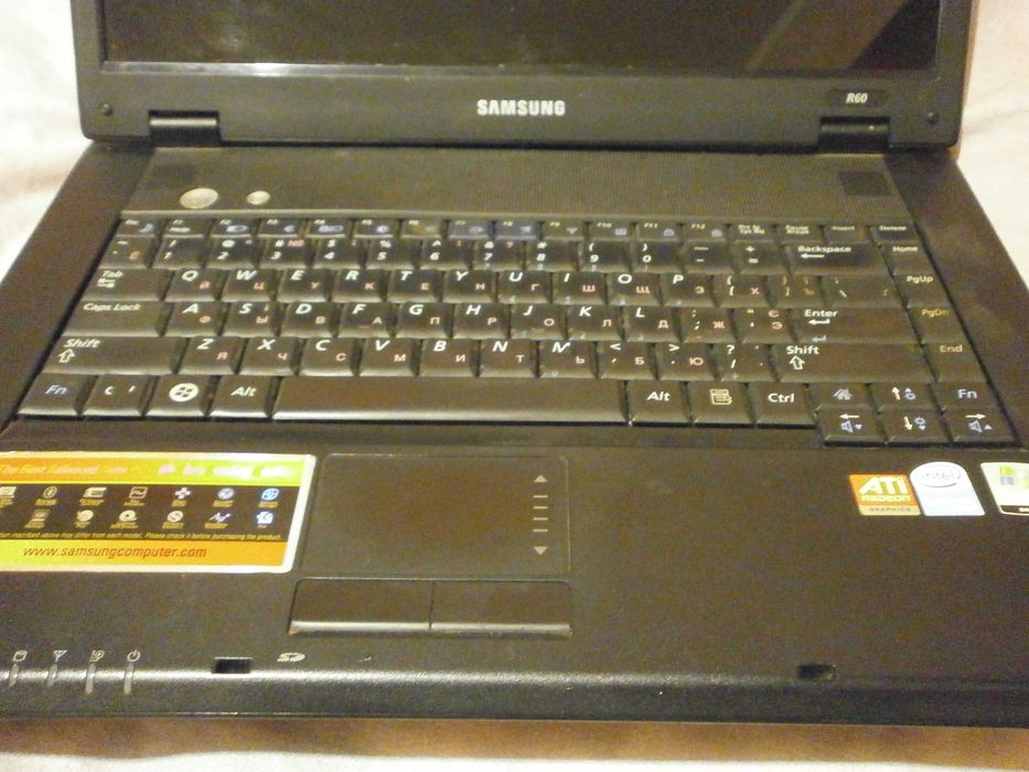Ноутбук Samsung R60 plus несправний