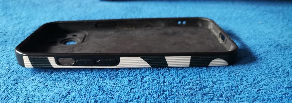 Etui do iPhone 13