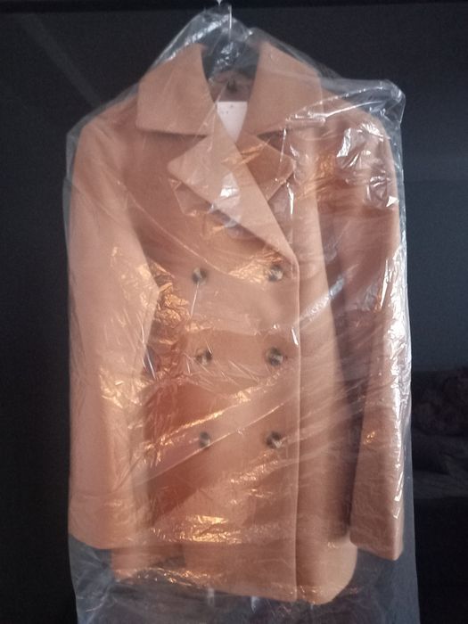 Жакет, полупальто Mango  новое. Разм.М - Л ( оверсайз) Описание ниже.