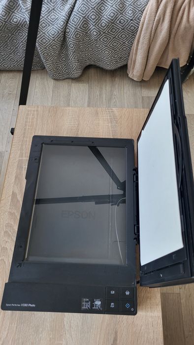 Сканер Epson perfection V330