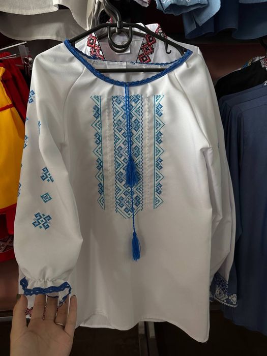 Вишиванки для дівчат