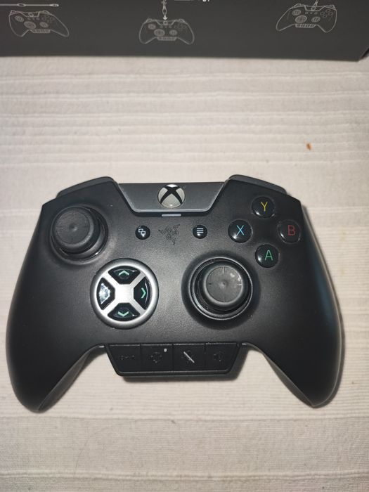 Comando Razer Wolverine Ultimate Xbox/PC