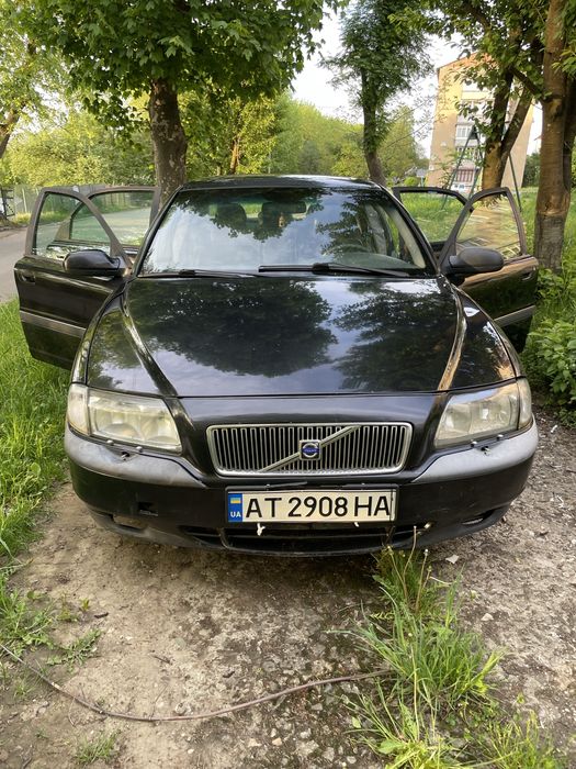Автомобіль Volvo s80