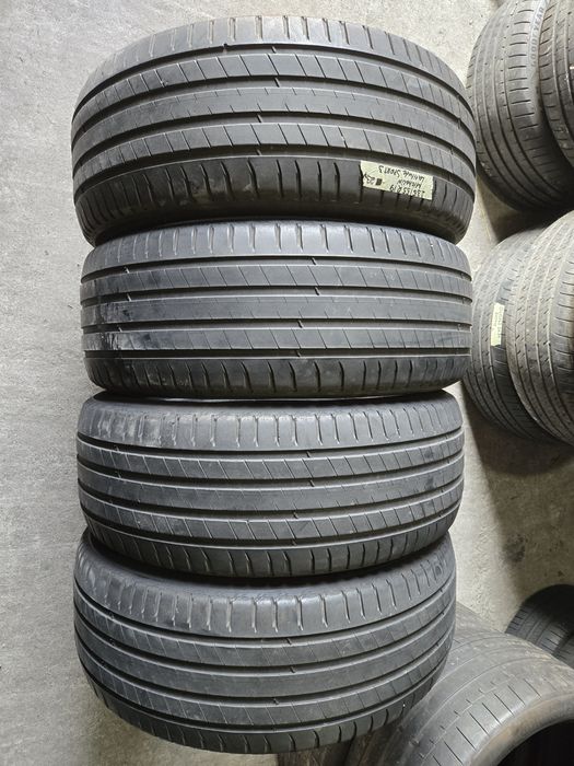 235 55 19 Michelin Latitude Sport 3