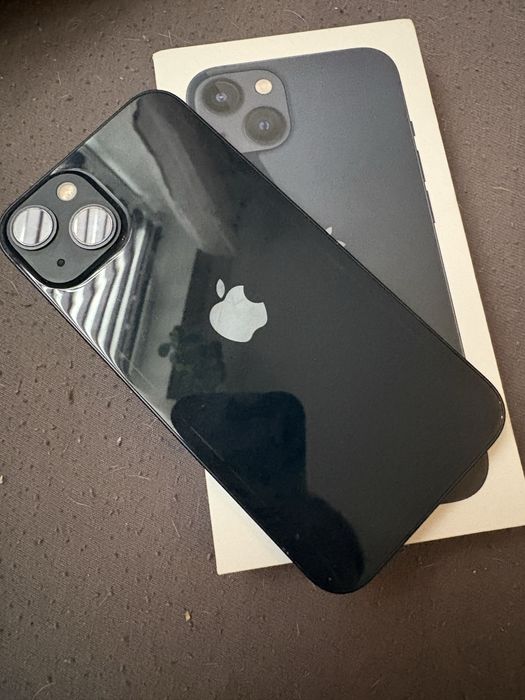 Sprzedam Iphone 13 w kolorze midnight